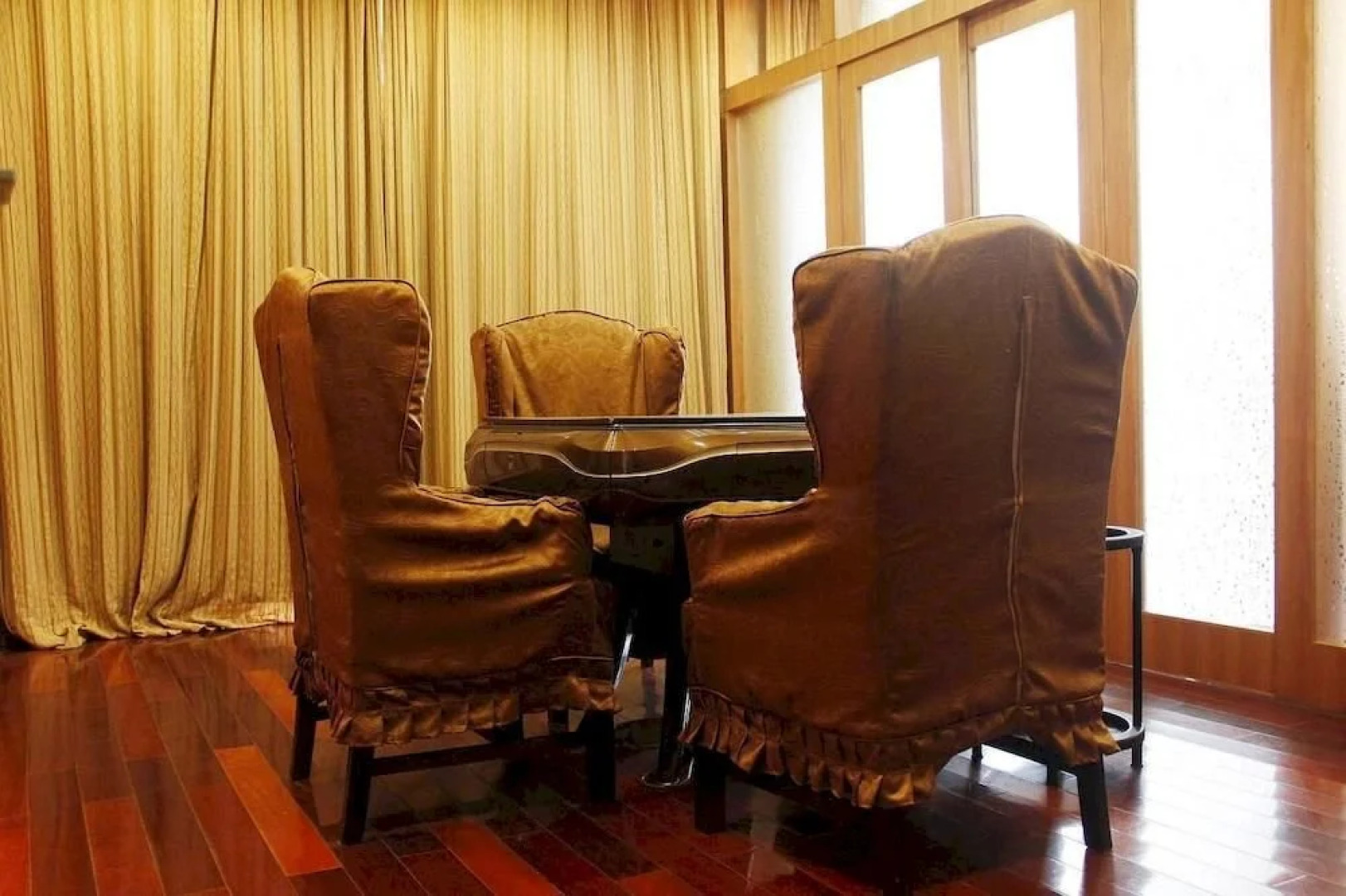 Hailing Convention Center