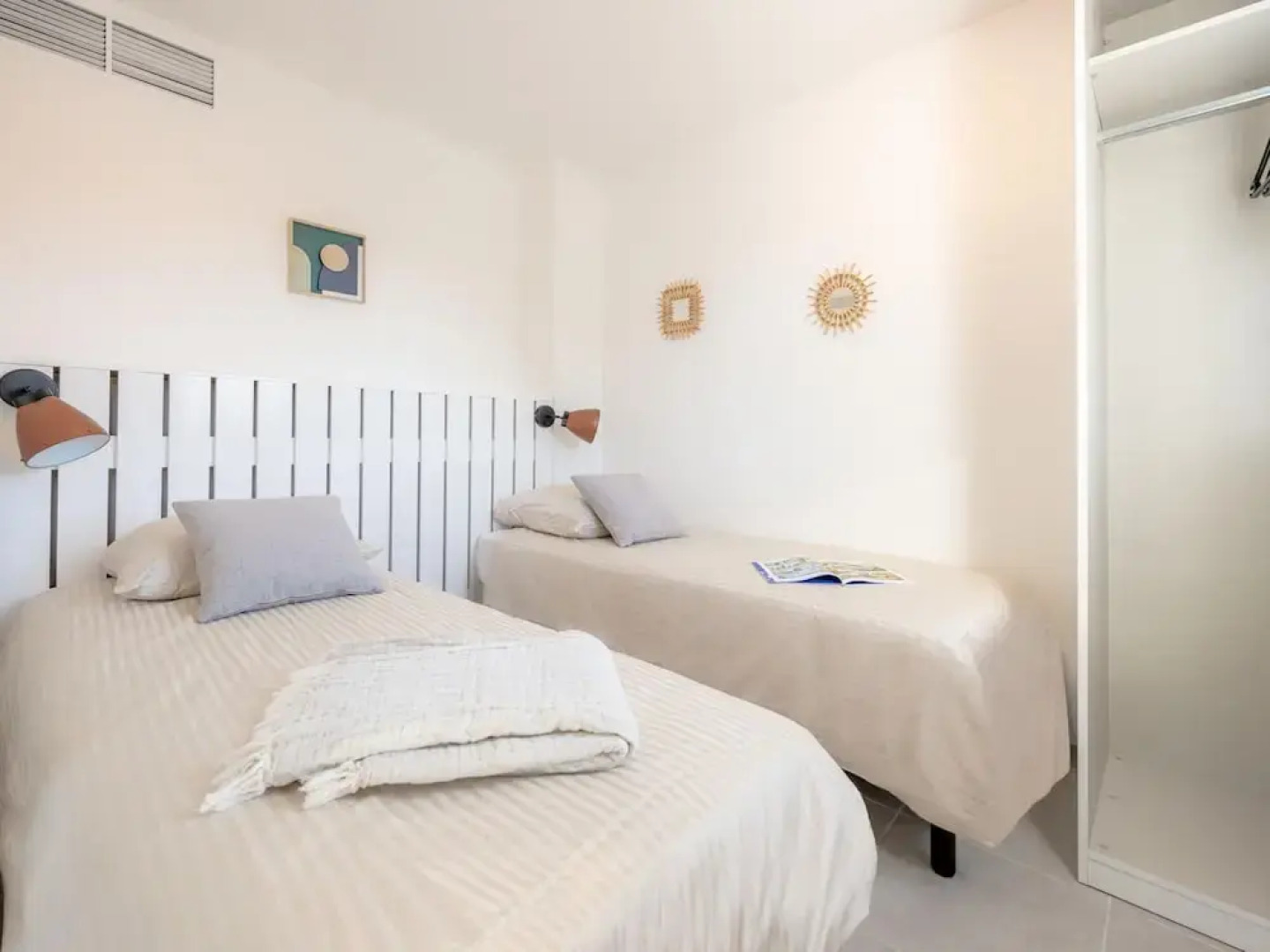 Nice Apartment With Shared Pool