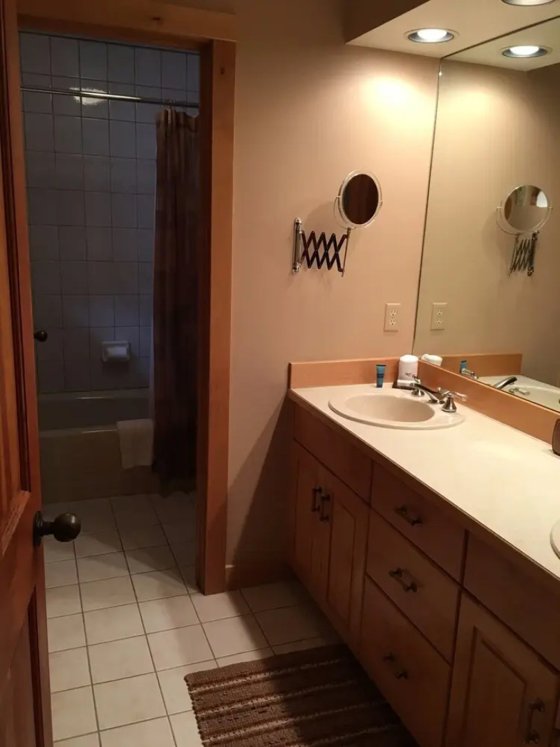 Johnson House by JHRL