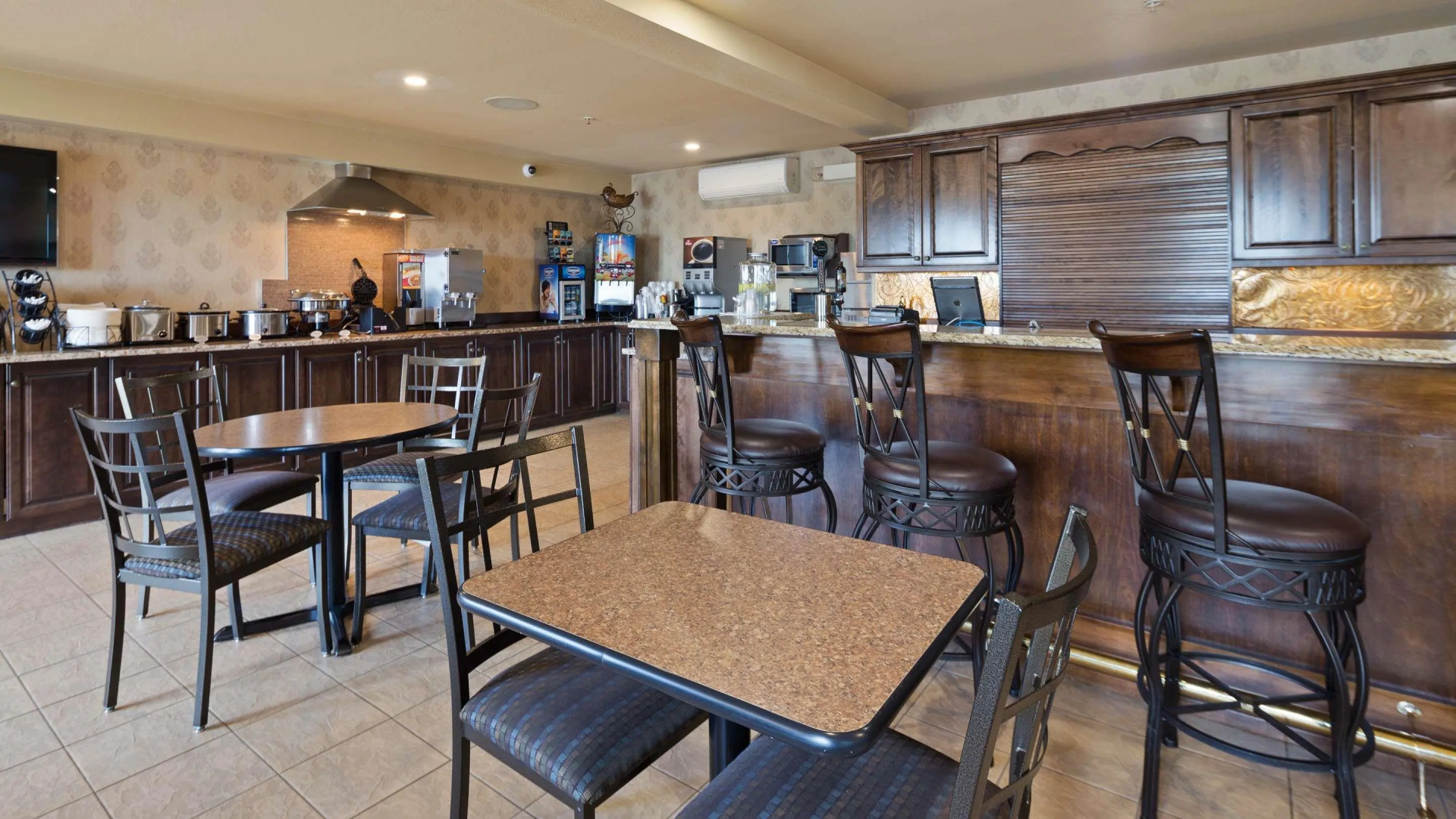 Best Western Plus Grand-Sault Hotel & Suites