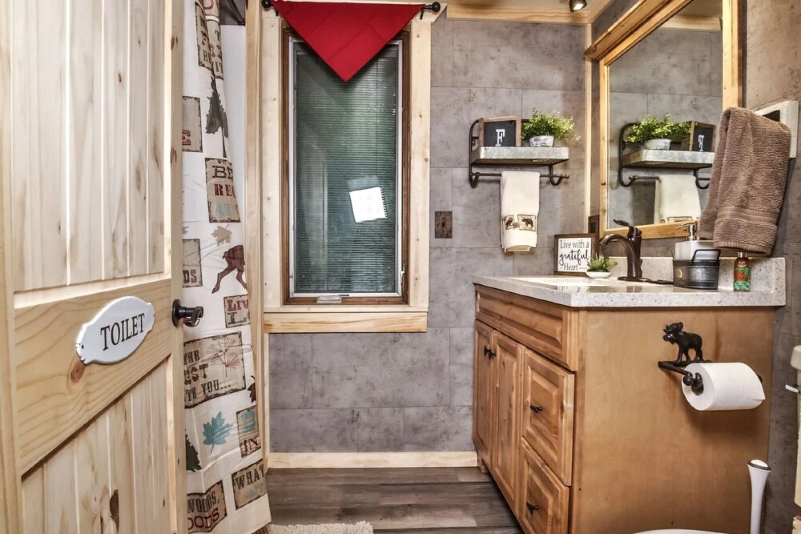 East Bay Hideaway - 4 Br Home