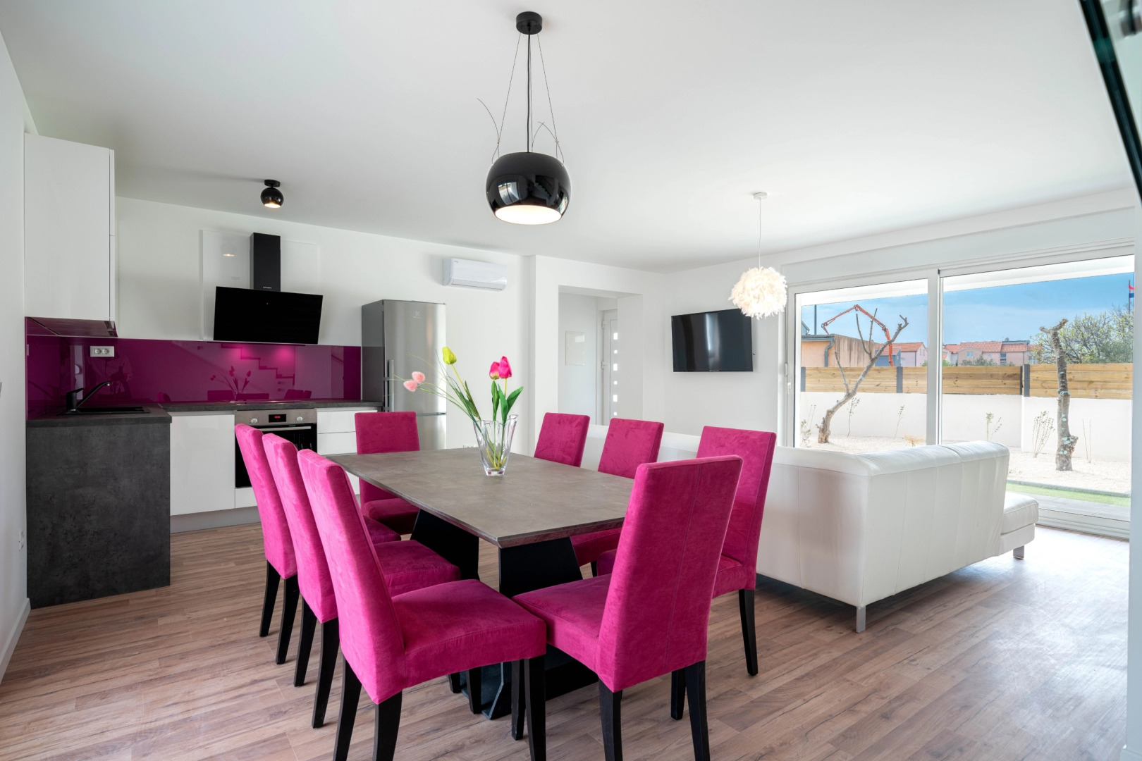 Amazing Pool Villa Nika