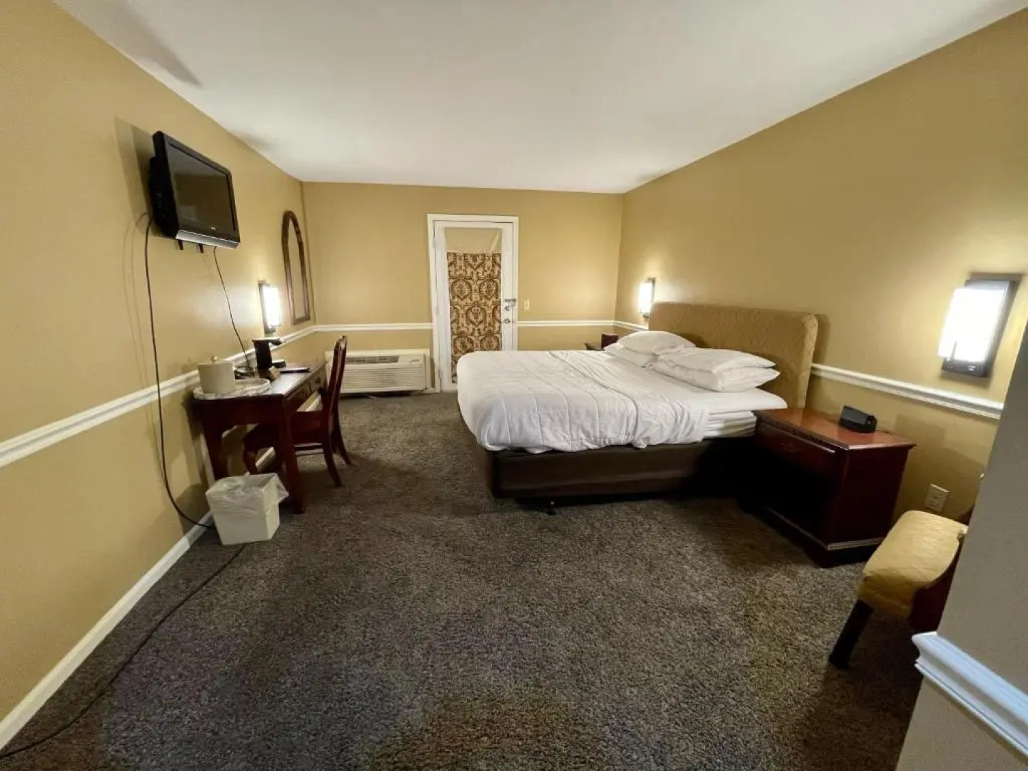 Four Seasons Country Inn