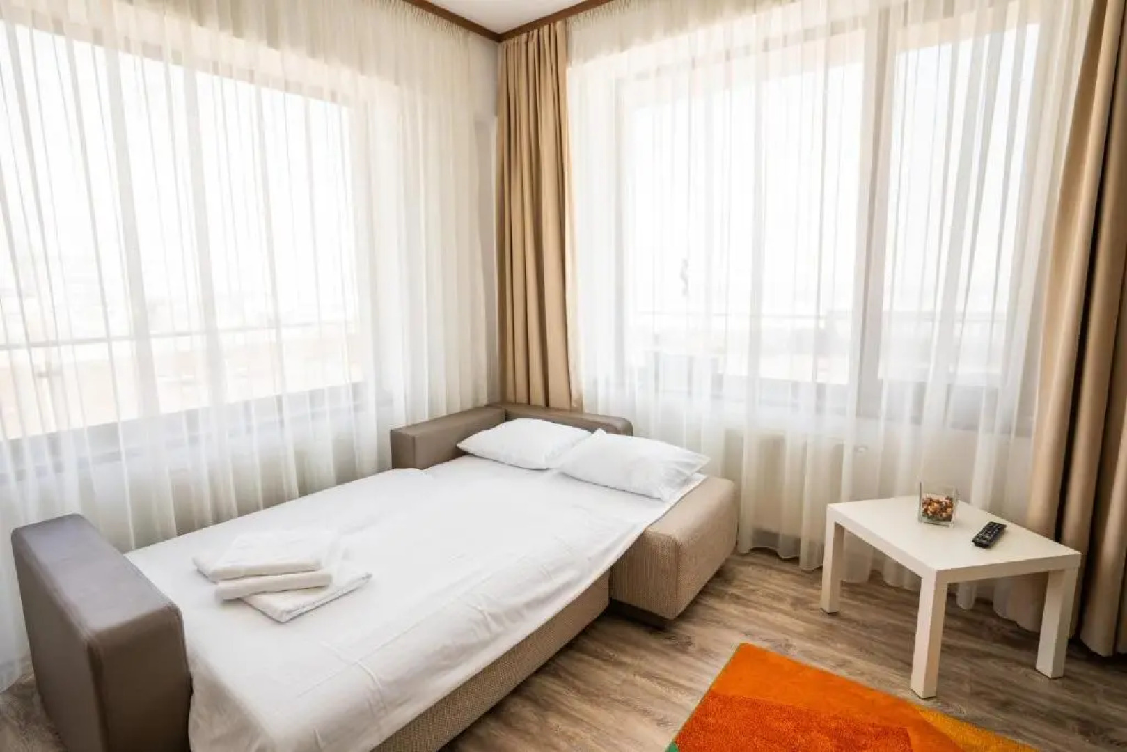 Summerland Sea-View Luxury Apartment