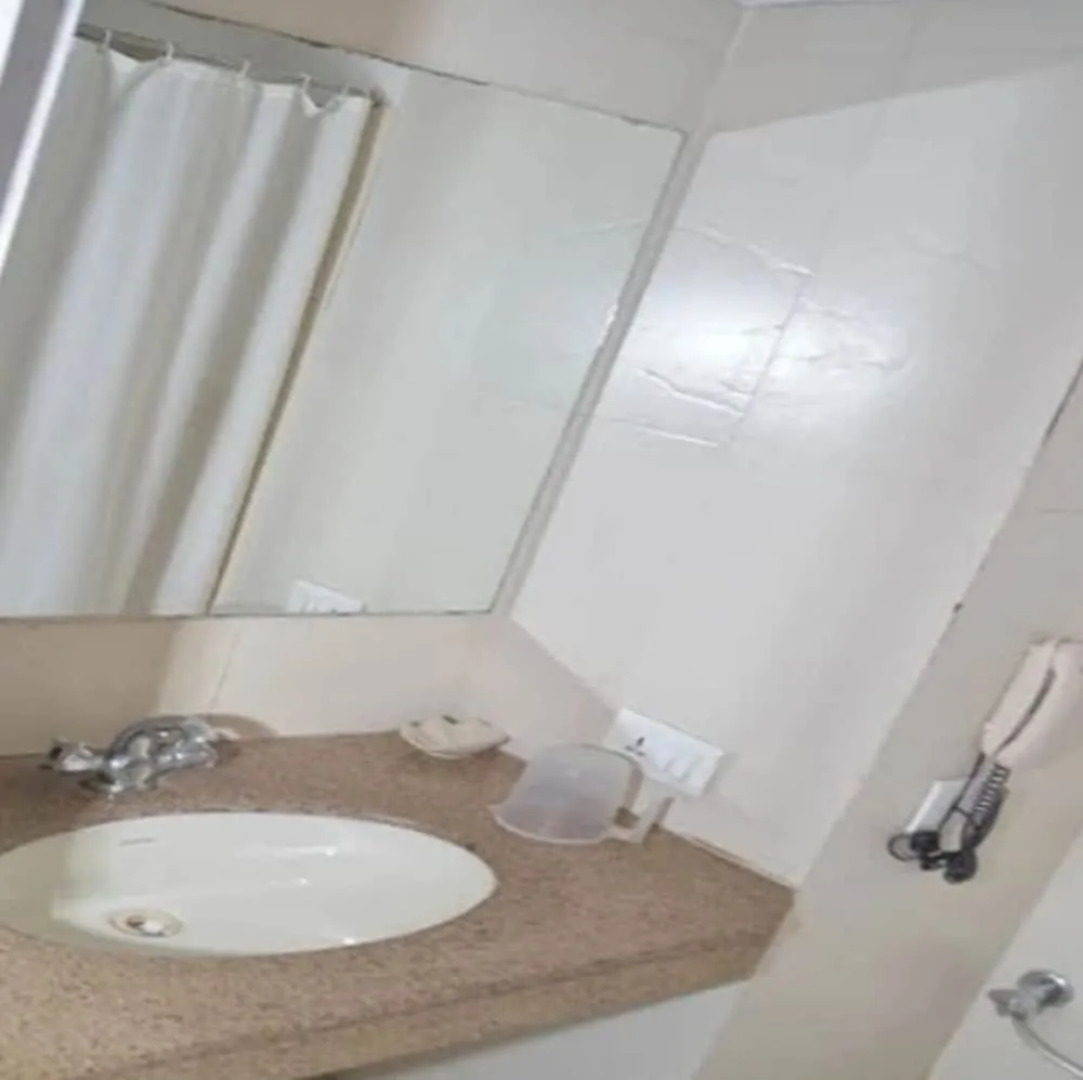 Hotel Regency Square