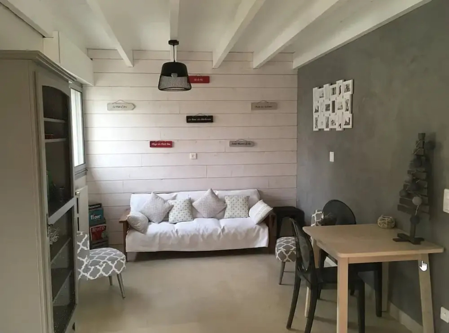 Chambres dHotes Des Tours A La Rochelle