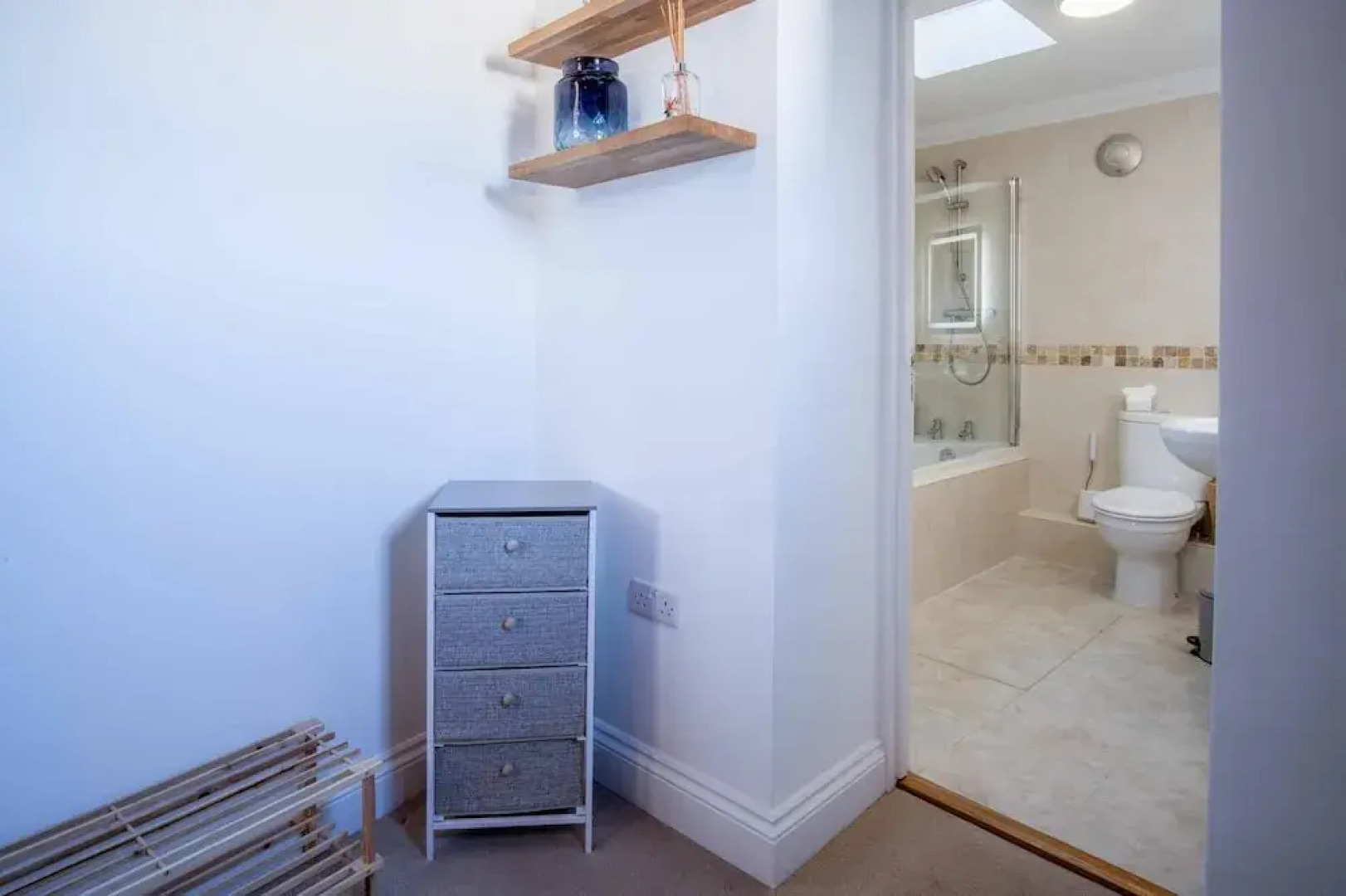 The Nook North Beach - 1 Bedroom Apartment - Tenby