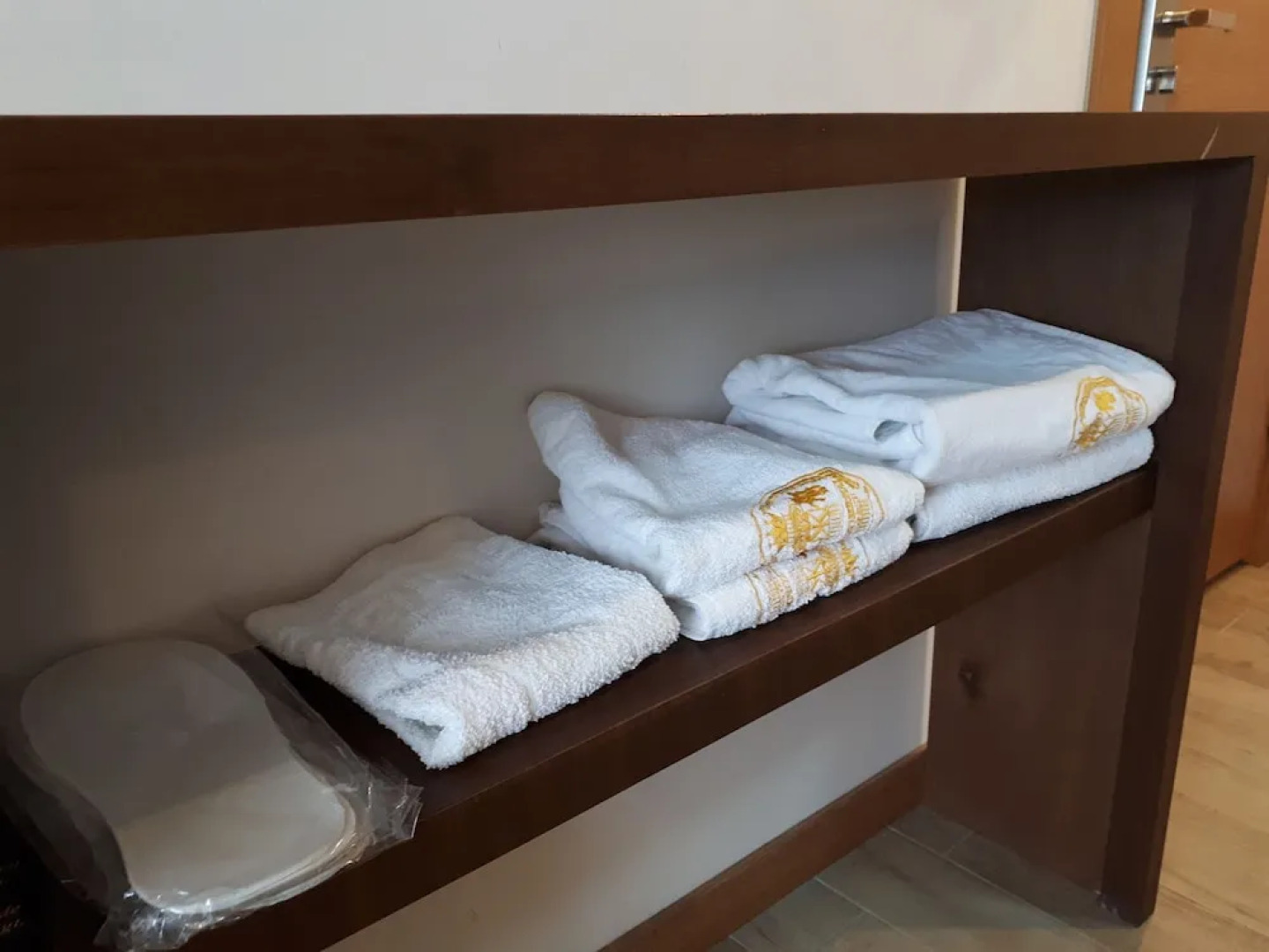 The Klazomenai Marine Hotel