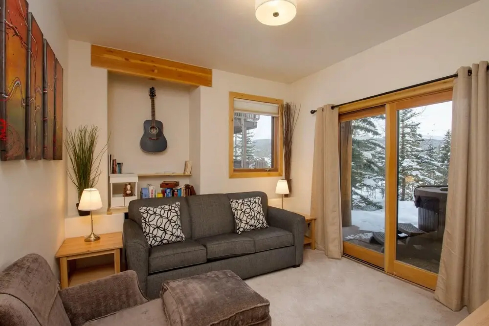 12 Yukon Lane Townhome