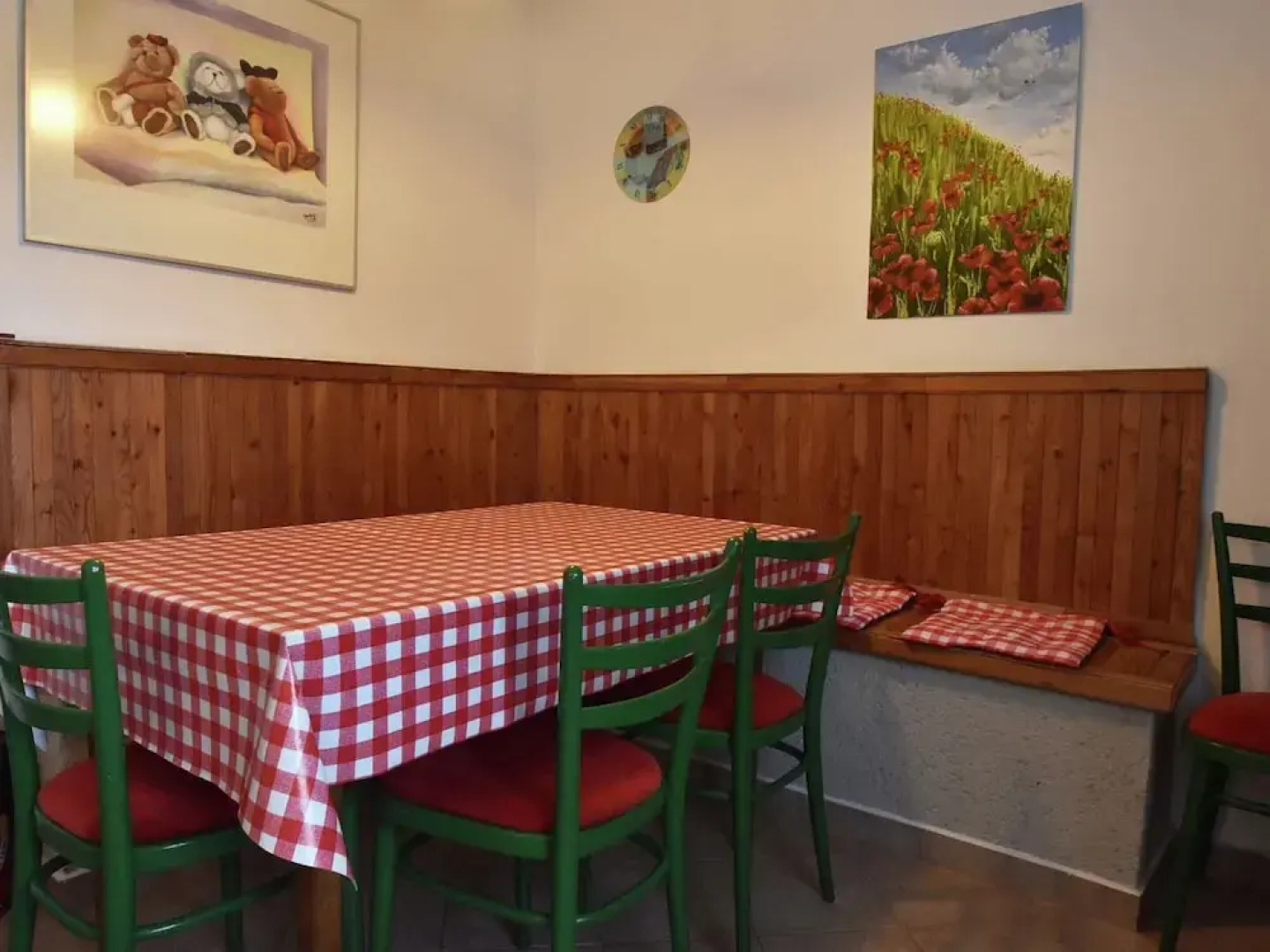 Serene Holiday Home in Mladé Buky with Private Pool and Trampoline