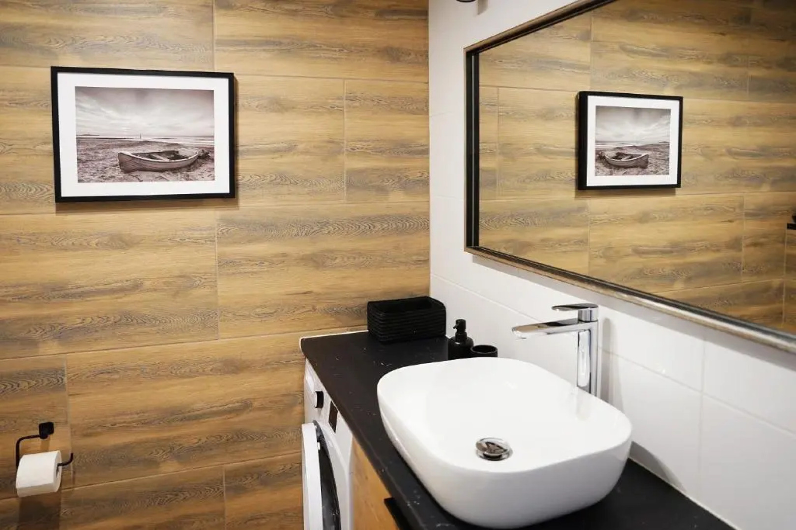 Holiday Resort With Sauna and Jacuzzi, Mielenko