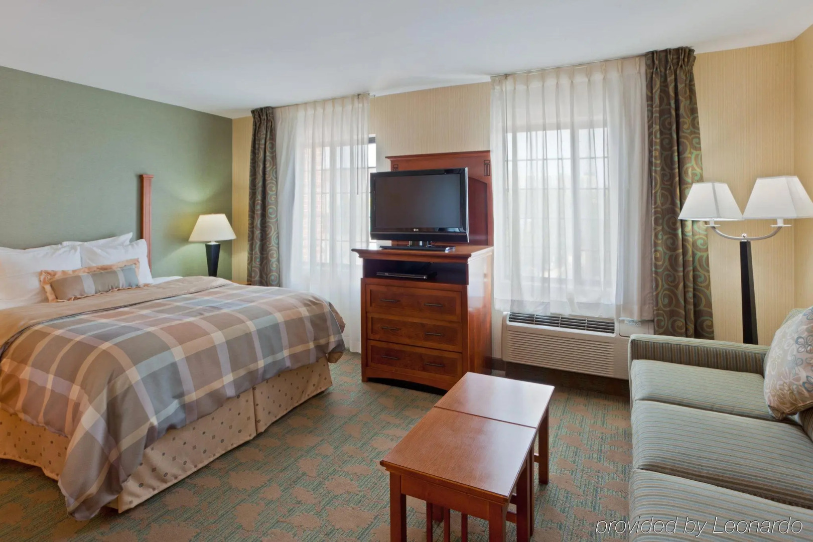 Staybridge Suites Tysons - McLean by IHG