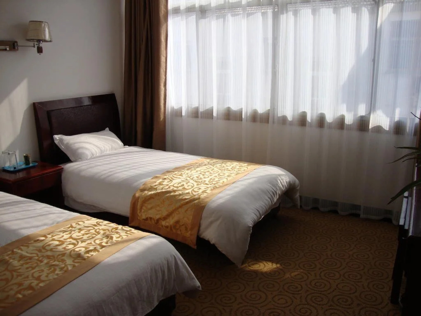 Jiuhuashan Fenghuangyuan Hotel