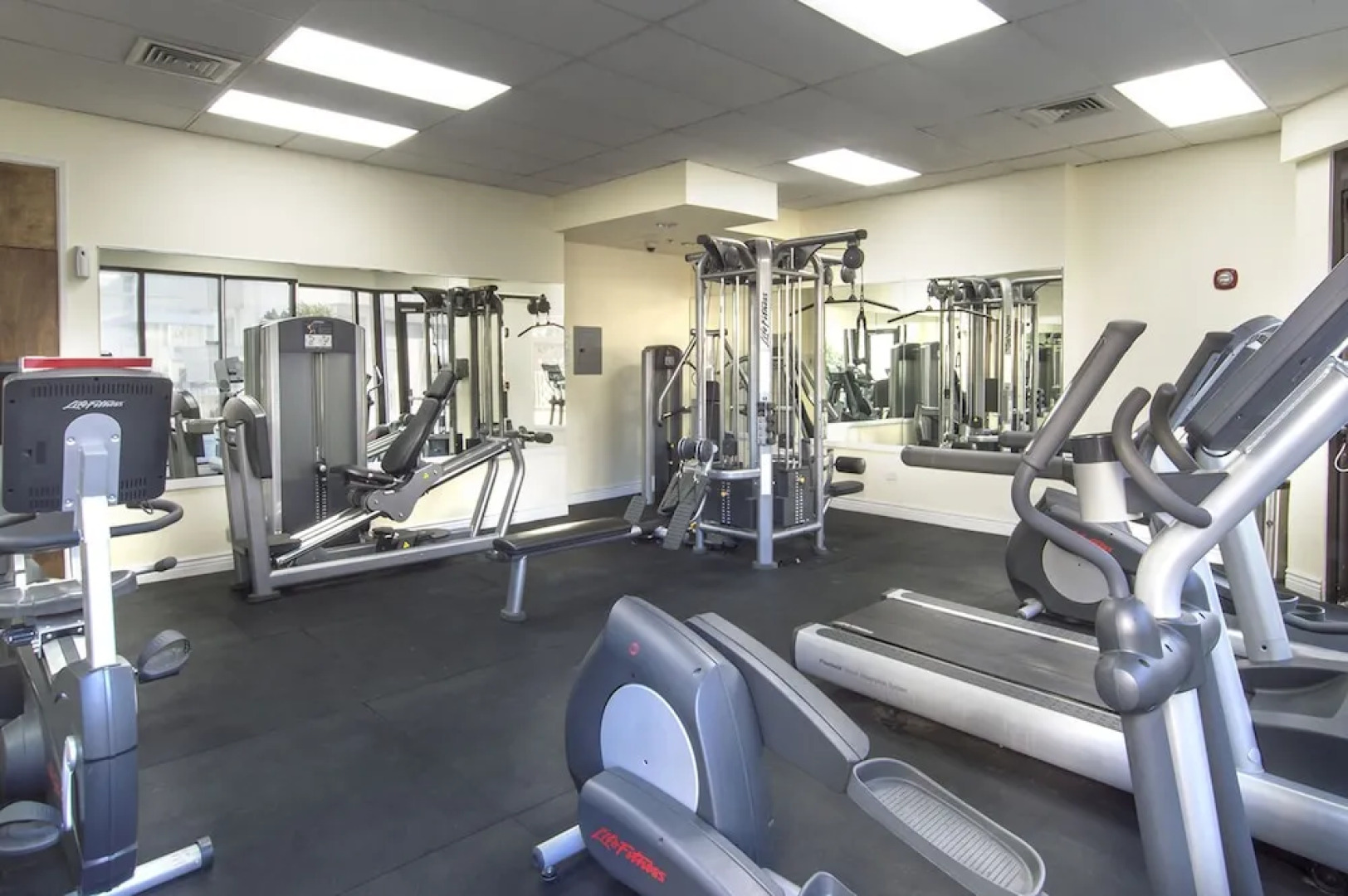 Island Colony 807 - Studio condo by RedAwning