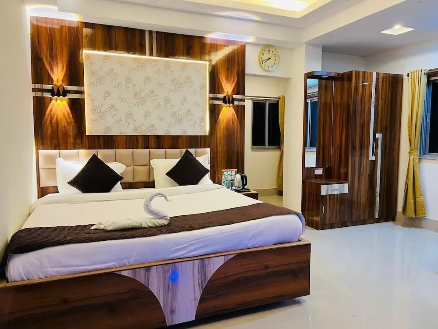 Riverdale Homestay, Diamond Harbour -WB Govt Reg Gold Category