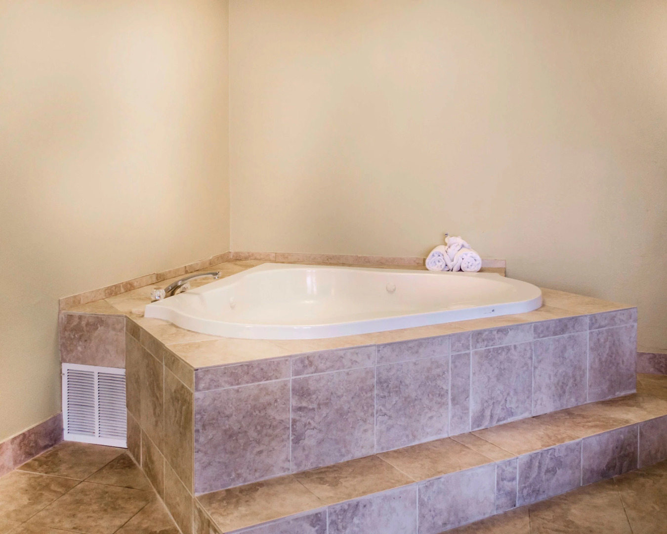 Quality Inn & Suites Medina - Akron West