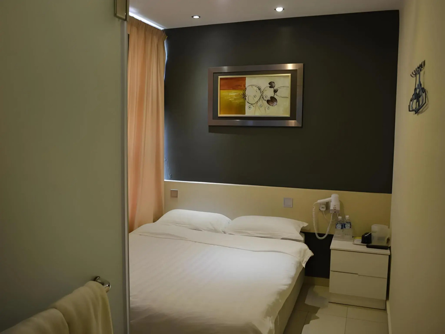 Putra One Avenue Hotel