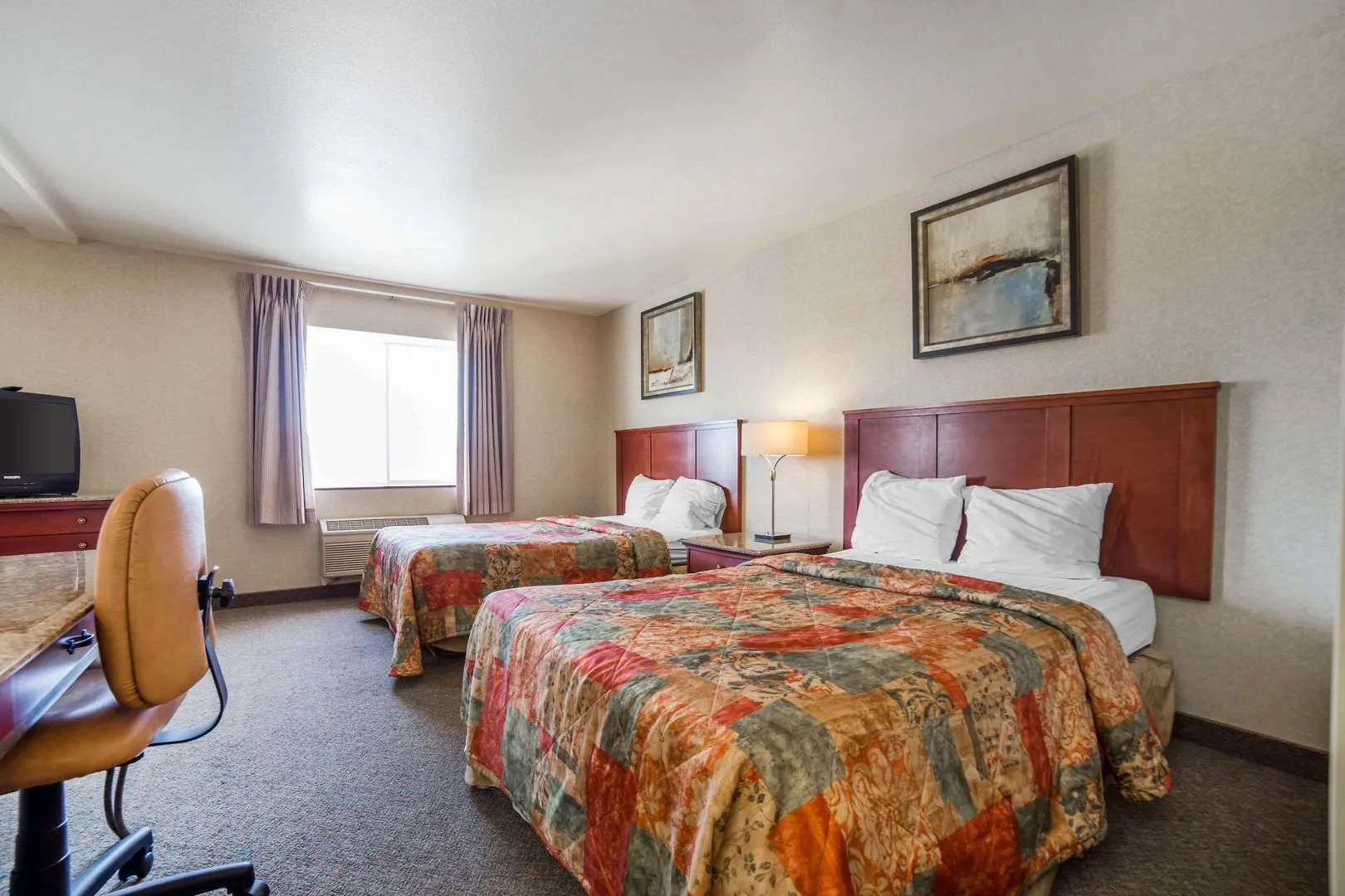 Rodeway Inn & Suites - Nampa
