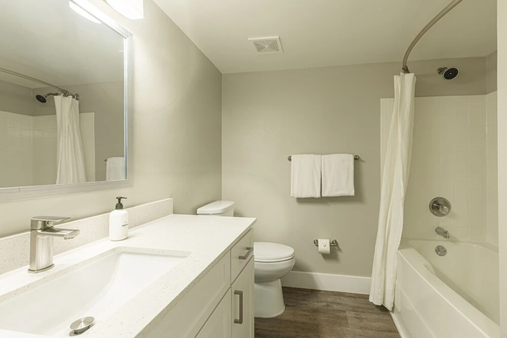 Modern Townhouse Apartments in Aventura