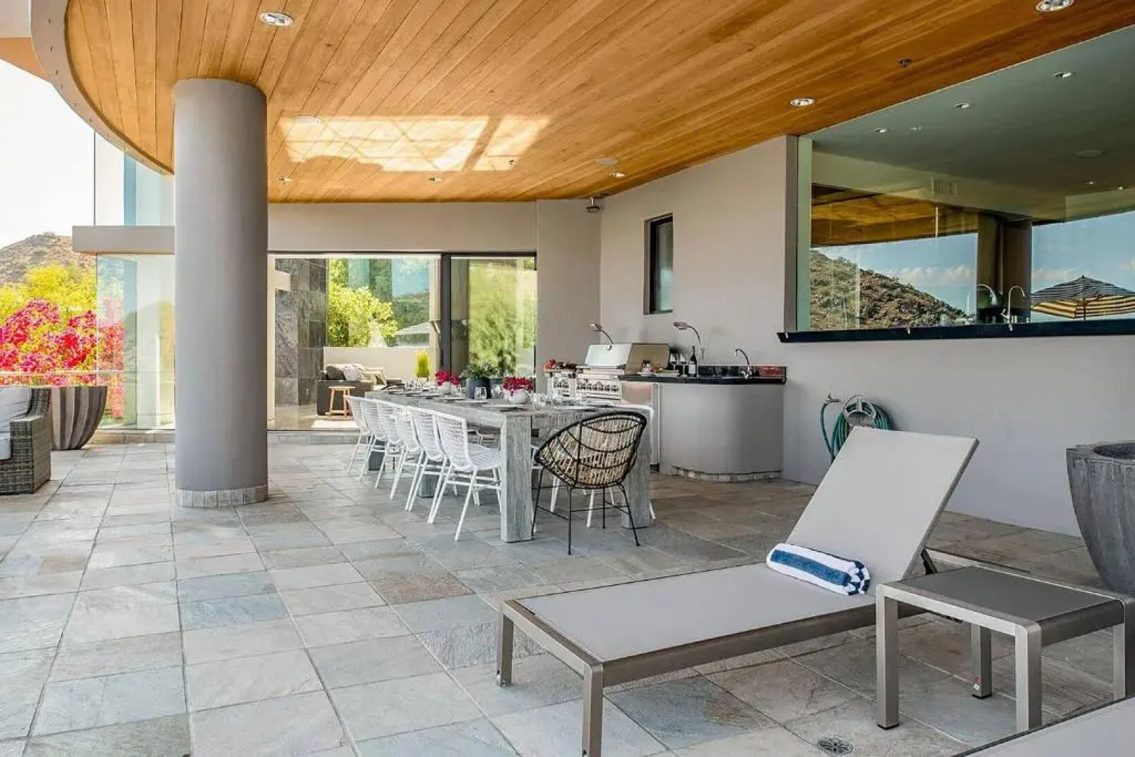 Black Rock by AvantStay Modern Masterpiece w Panoramic Views Infinity Pool