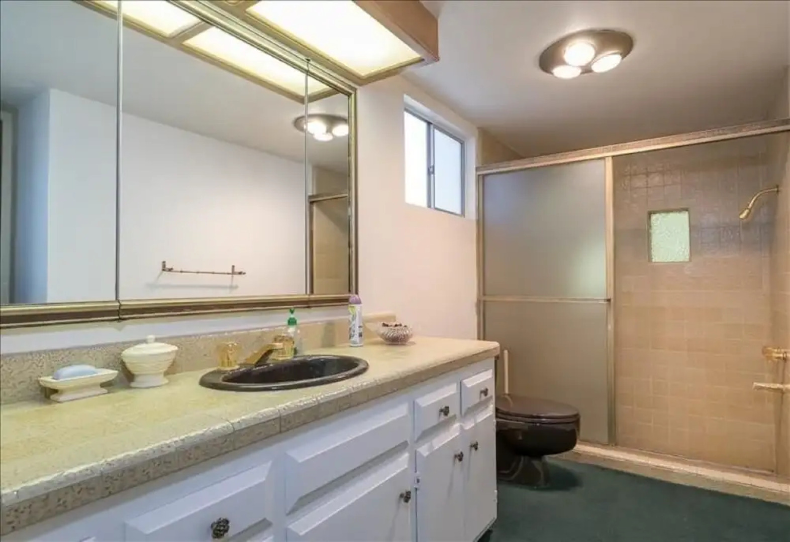 Yellowstone V011 by RedAwning