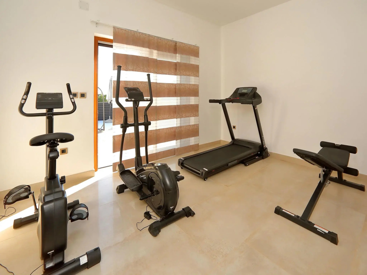 Amazing villa with pool and sea view surrounded by nature