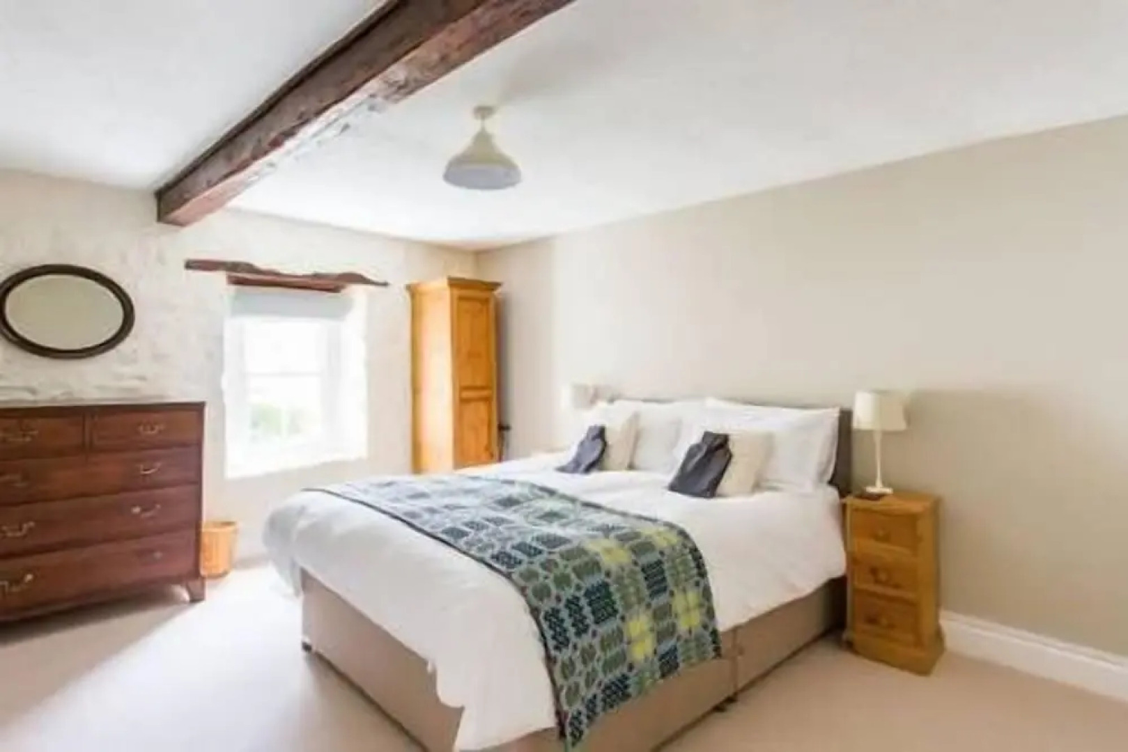 Simple Luxury in Brecon Beacons Village House
