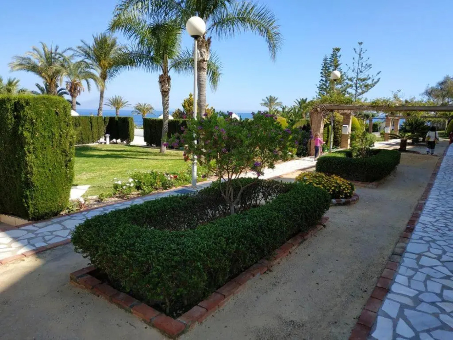 House with 3 bedrooms in Roquetas de Mar with wonderful sea view shared pool furnished terrace 75 m from the beach