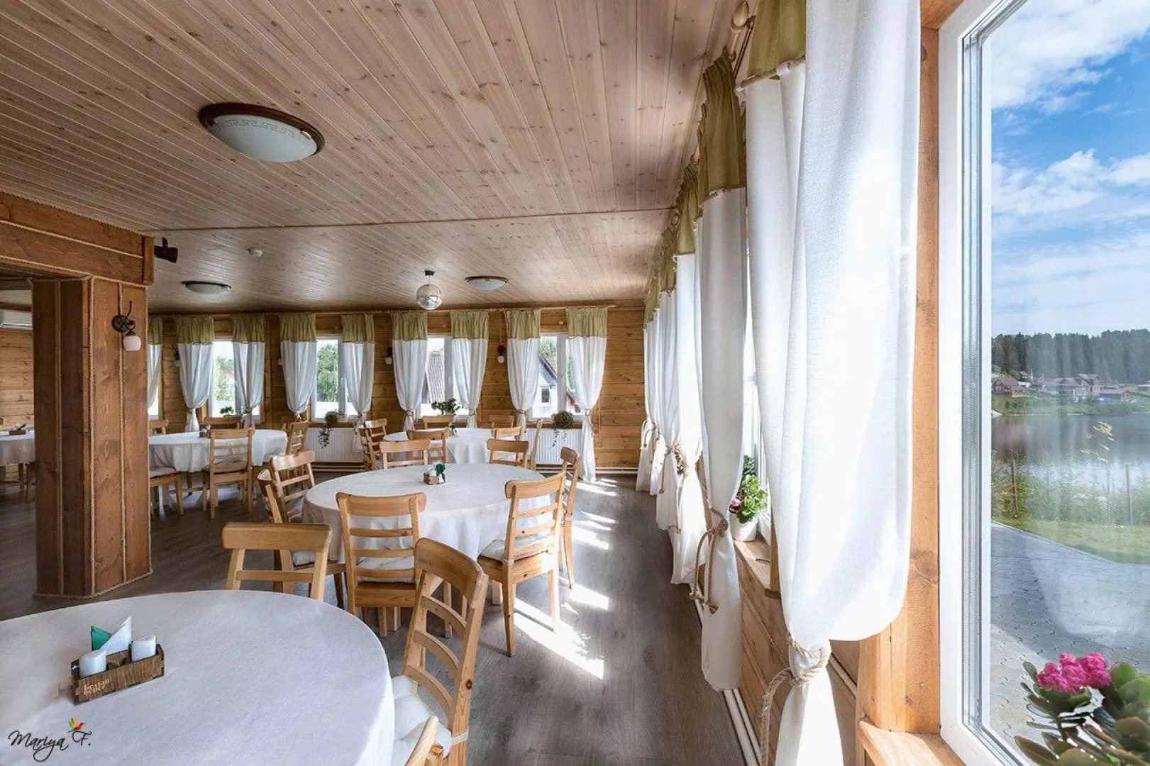 Белый Берег