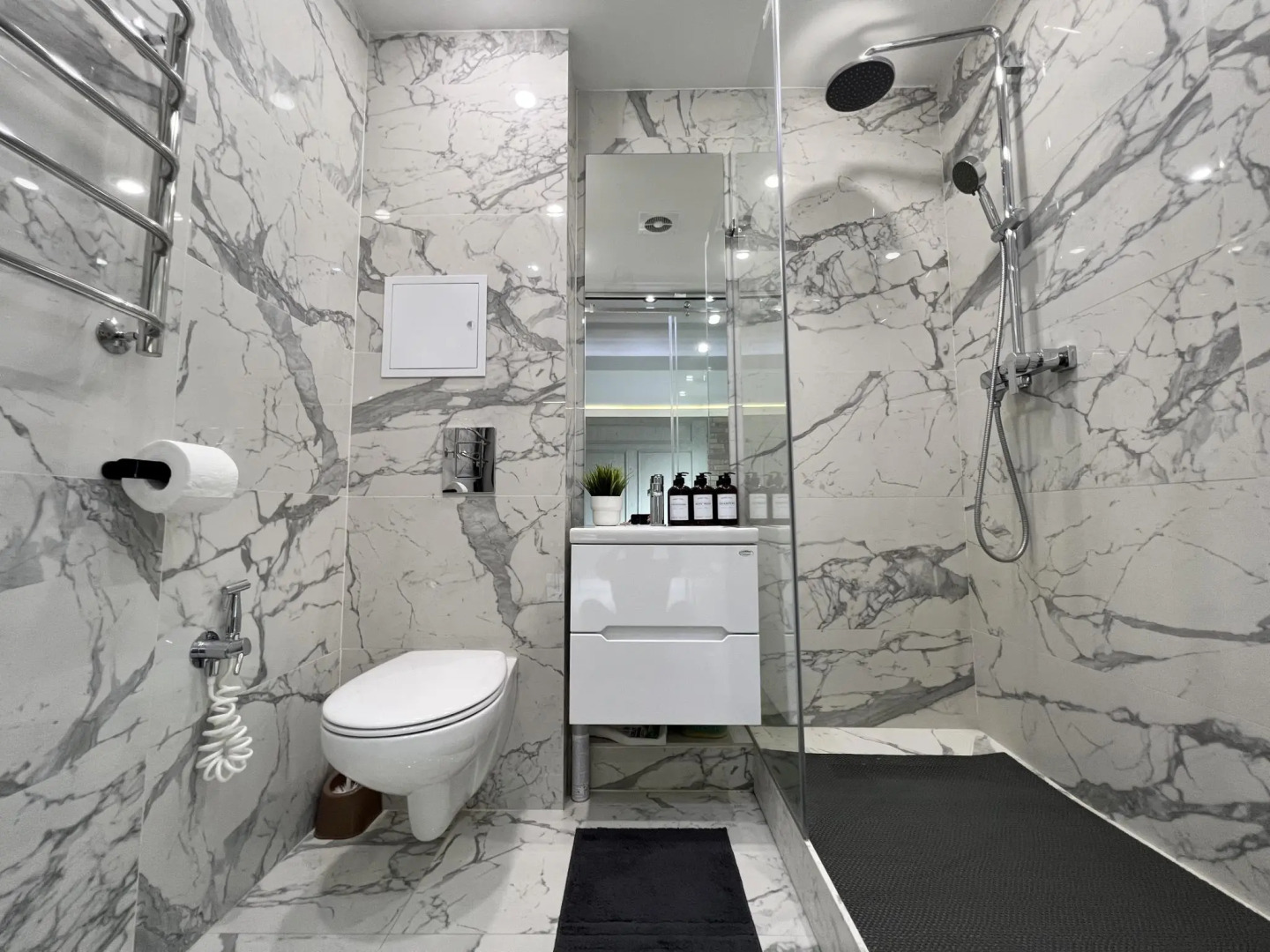 Live (Лайв) на улице Бакинская 2