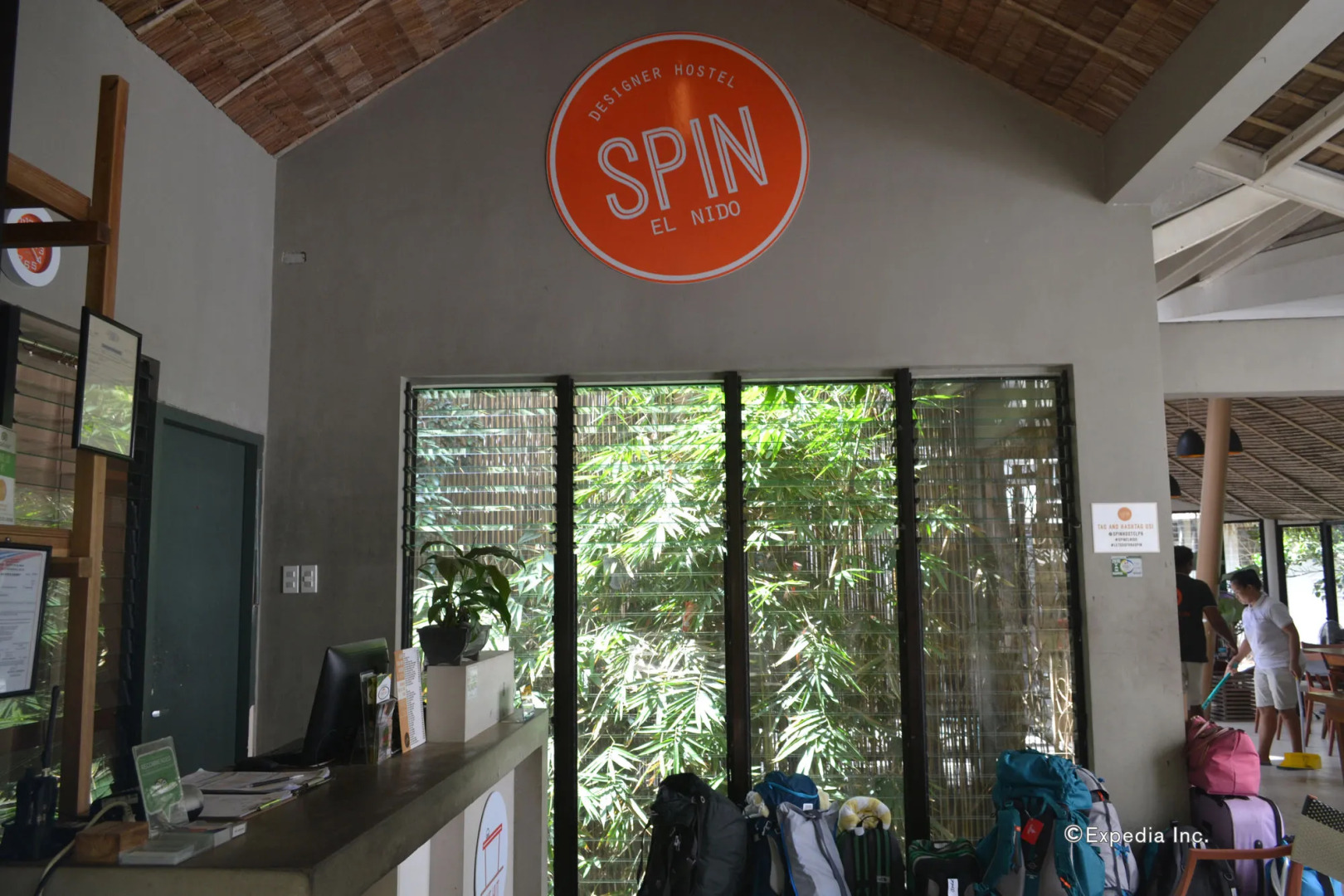Spin Designer Hostel