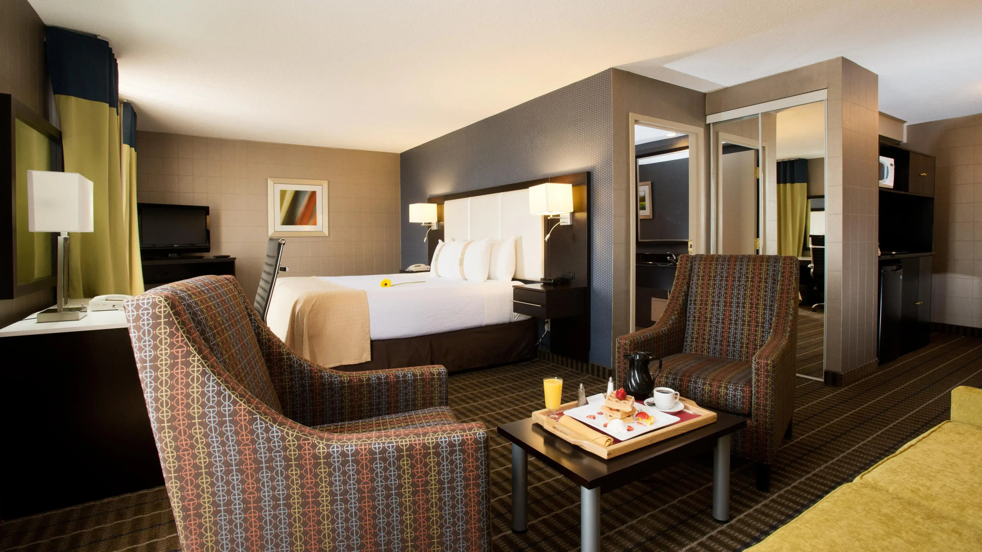 Holiday Inn Hotel & Suites Mississauga by IHG