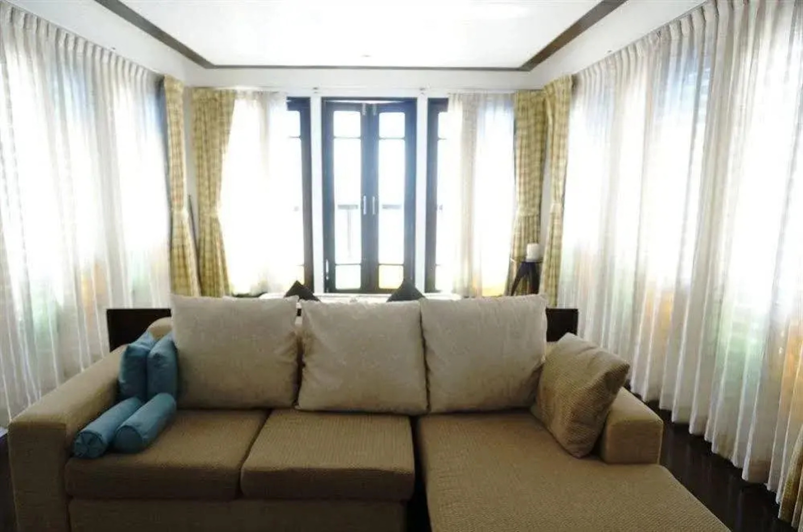 The Herbs By The Sea