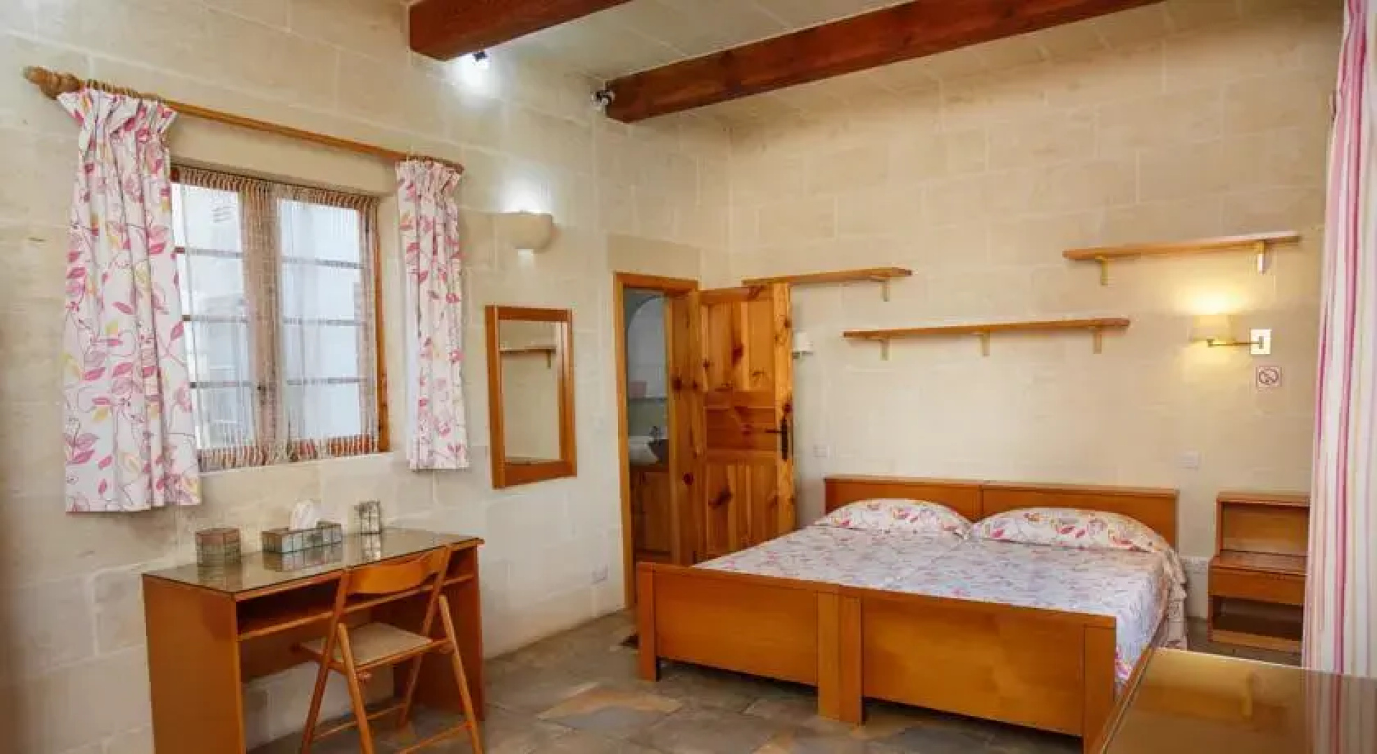 Tal-Bobby Farmhouse