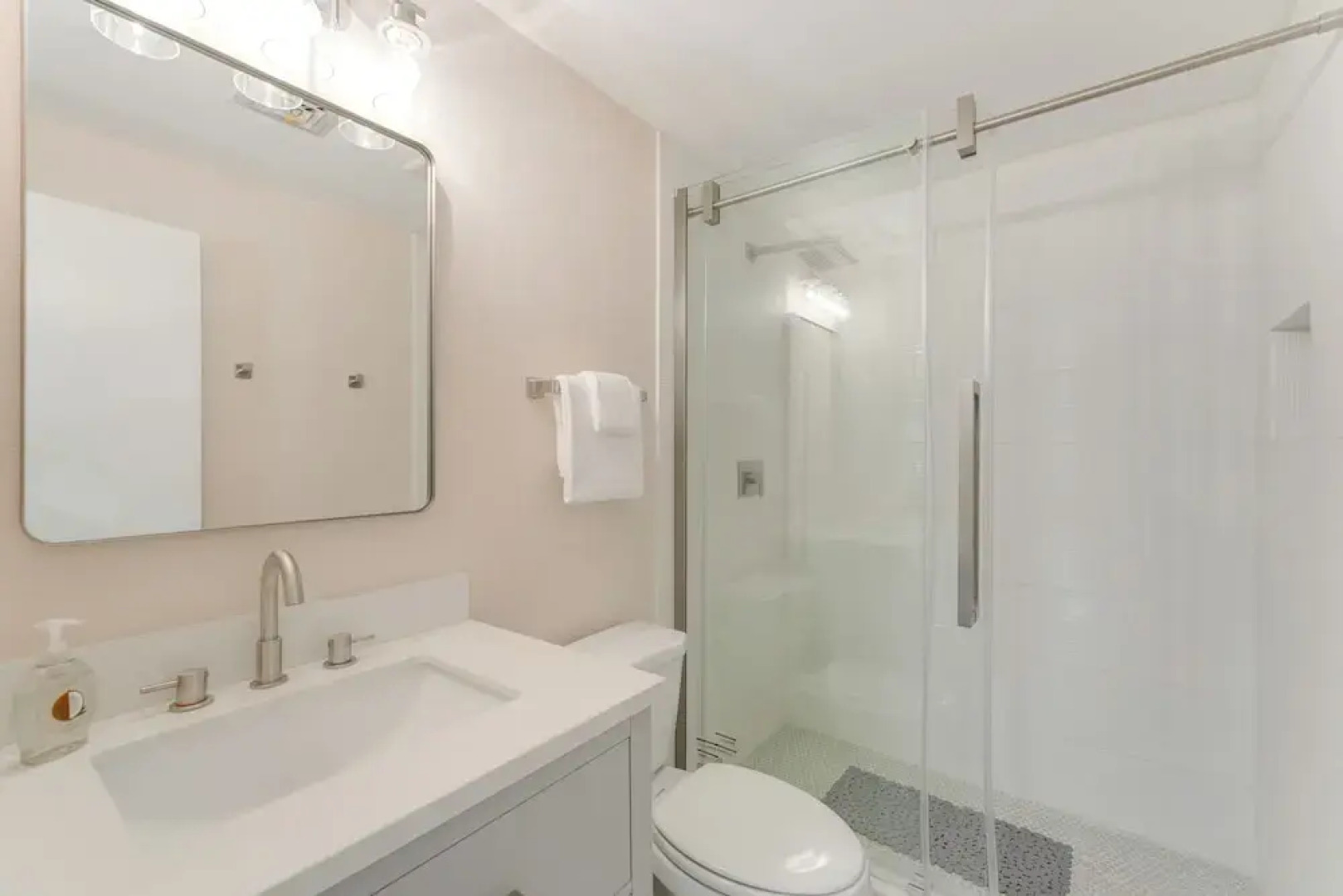 Family Home w/ Stunning Water Views in Tavares!