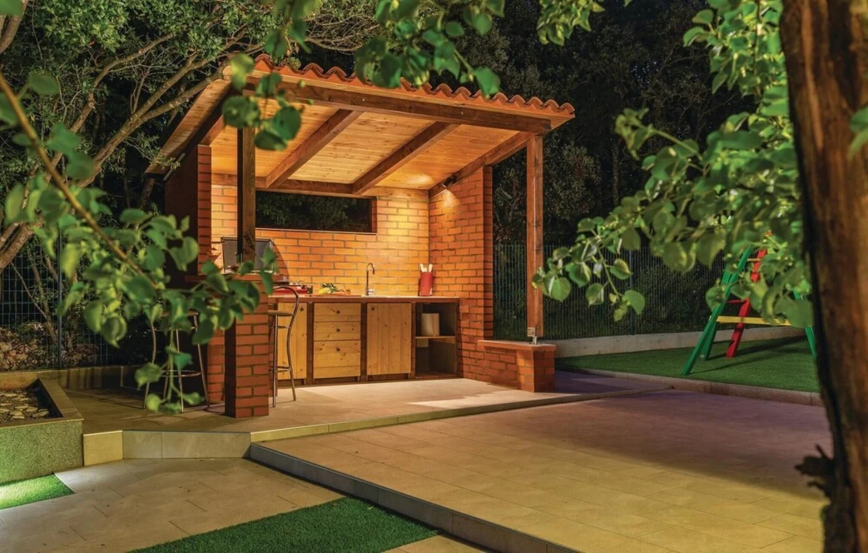 Nice Home in Peruski With Wifi and 2 Bedrooms