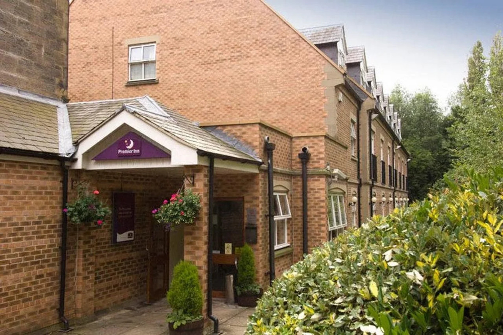 Premier Inn Wakefield Central