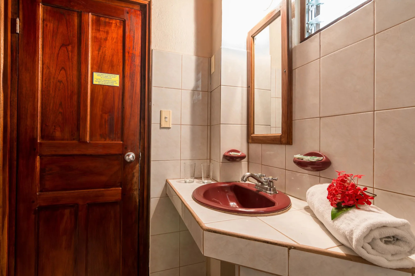 Fuego del Sol Beachfront Hotel