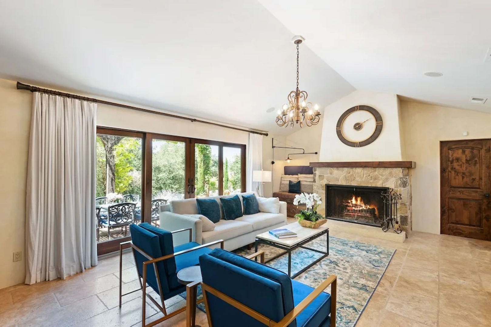 8545sono 3 Bedroom Home