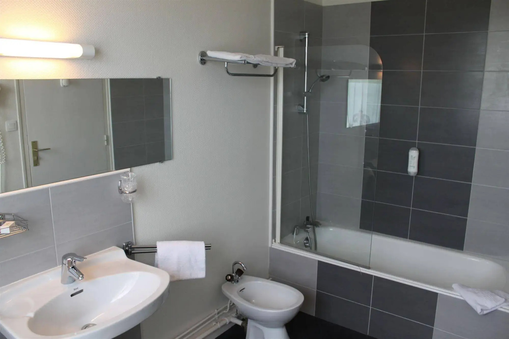 Logis Hôtel Lodge la Valette