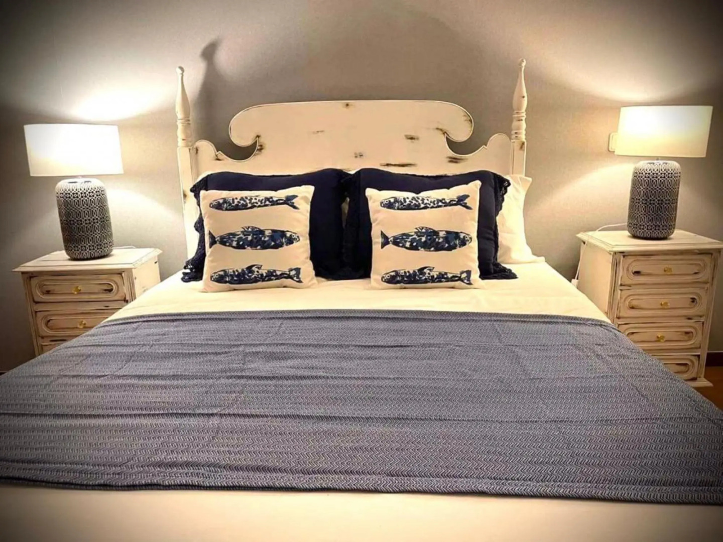 Madalena Sunset by Homie