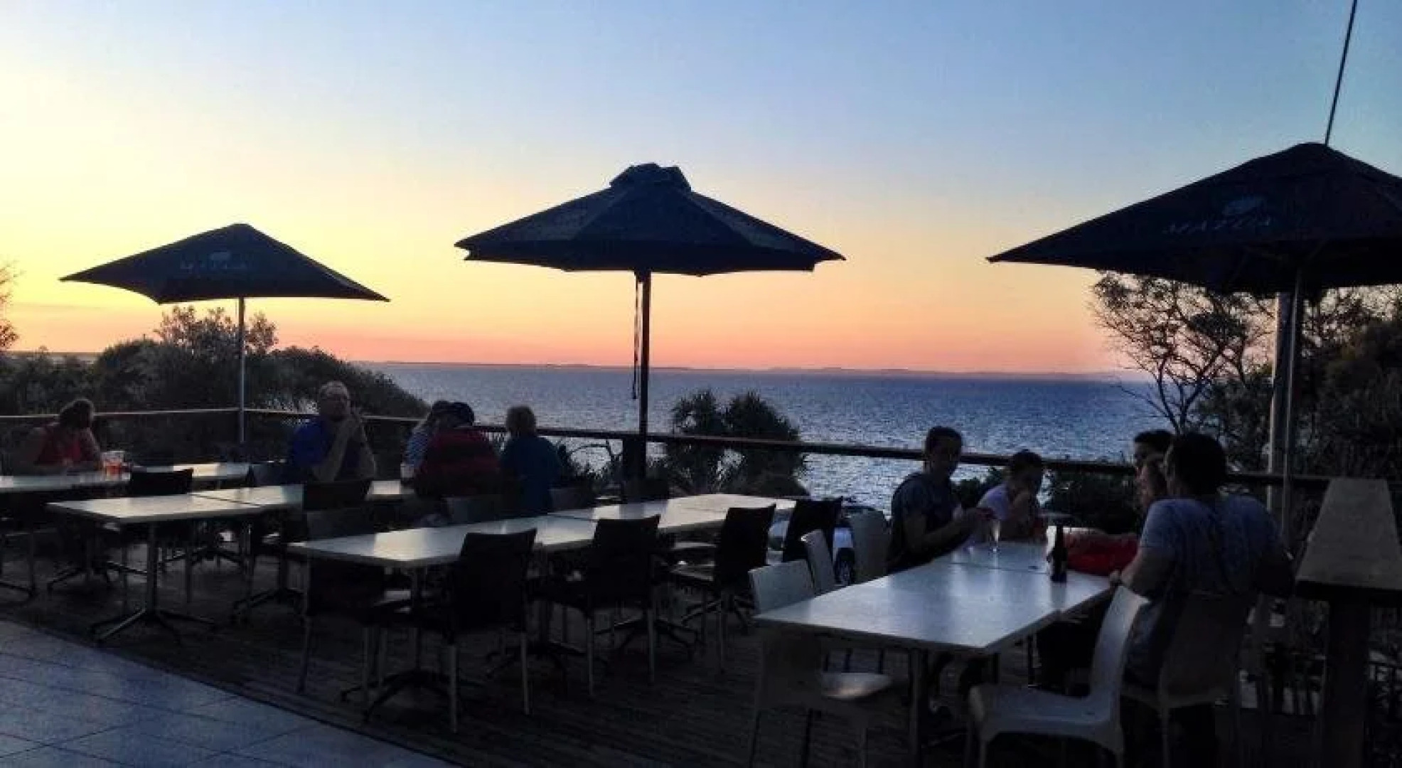 Stradbroke Island Beach Hotel