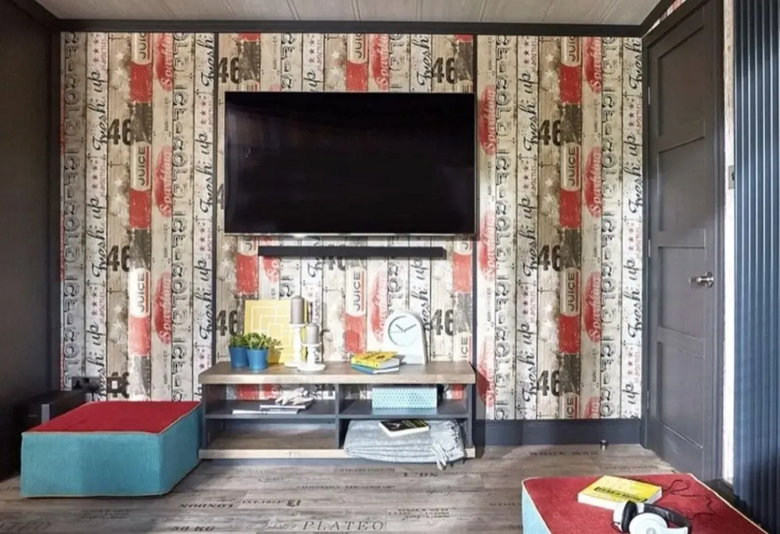 Remarkable 6-Berth Static Home with Hot Tub