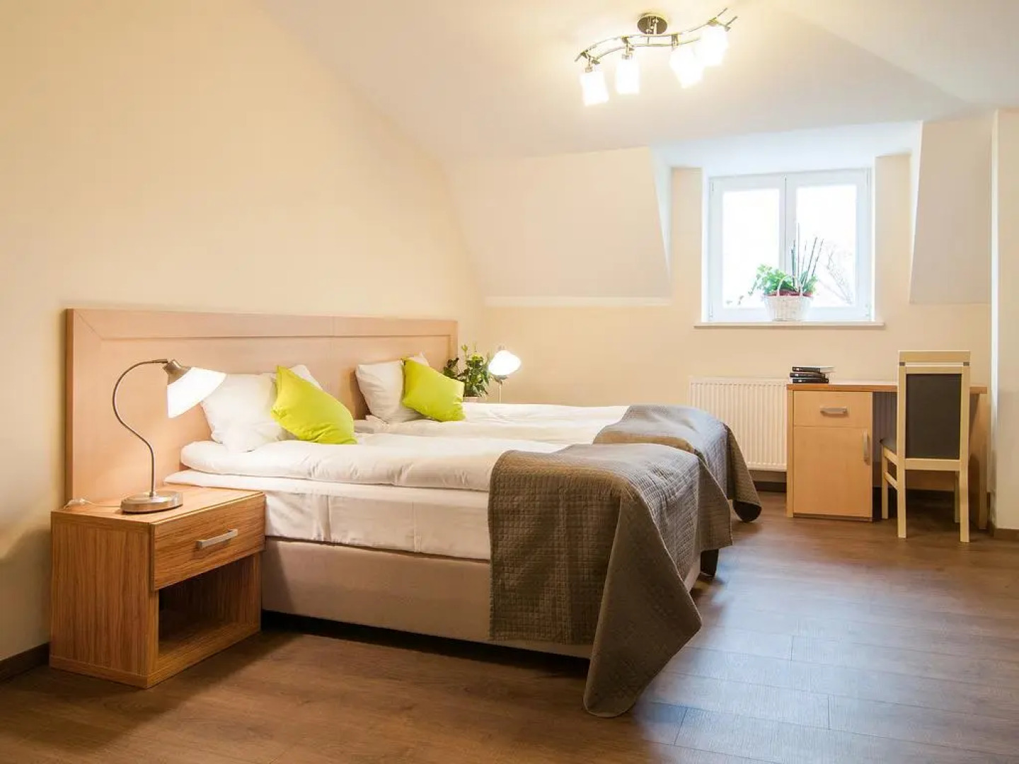 Fragola Budget Rooms & Apartments