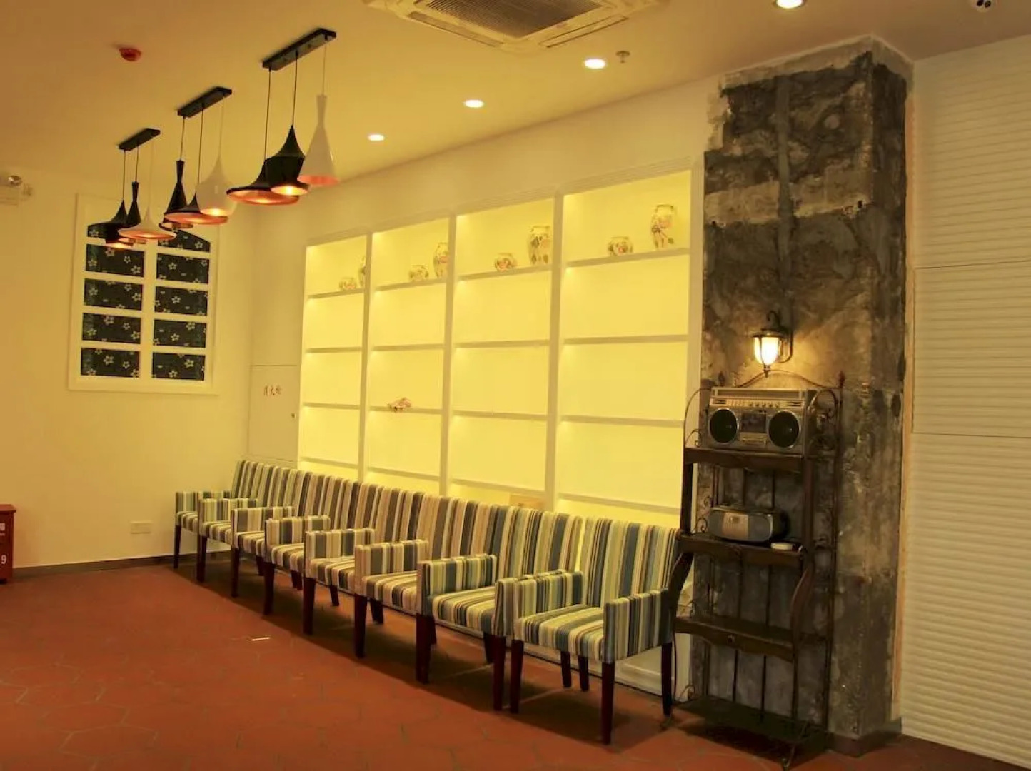 Nanhu Lufei International Youth Hostel