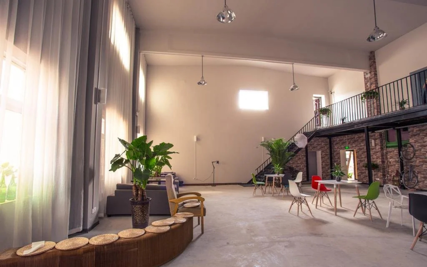 G‘night Youth Hostel