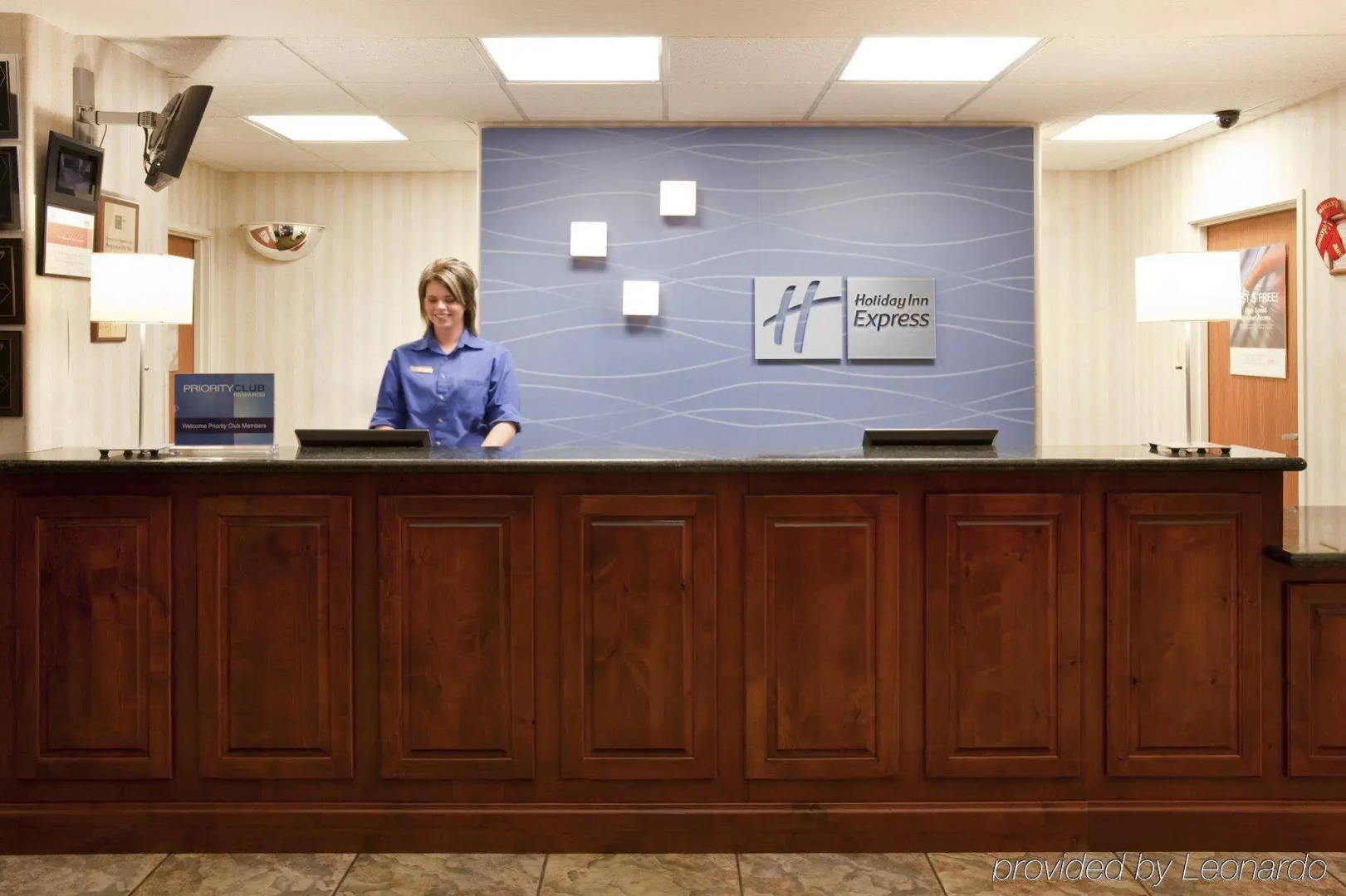 Holiday Inn Express Evanston by IHG