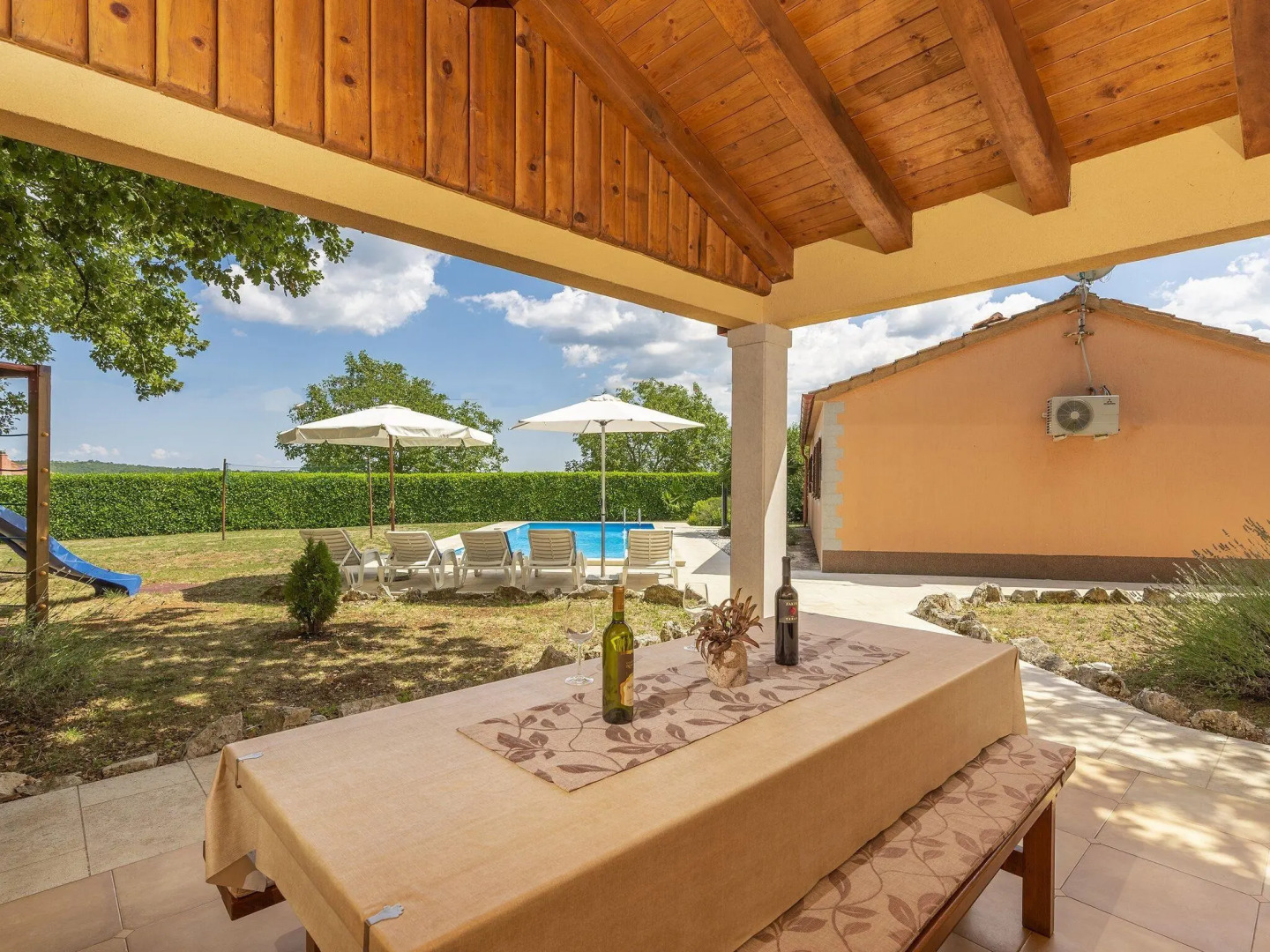 Holiday home Fragola with Outdoor Swimmingpool  in Tinjan