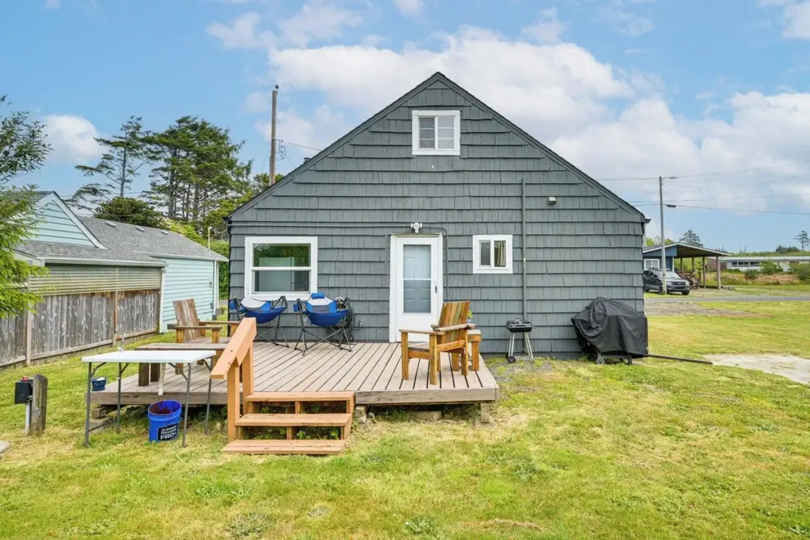 Walk to Beach: Charming Home - 3 Mi to Seabrook