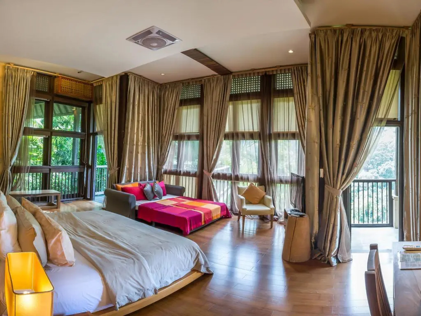 Casabrina Vacation Villas